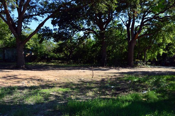 500 W Main St, Quinlan, TX 75474